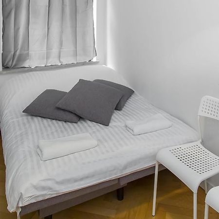 Metro Centrum Guest Rooms Варшава Экстерьер фото