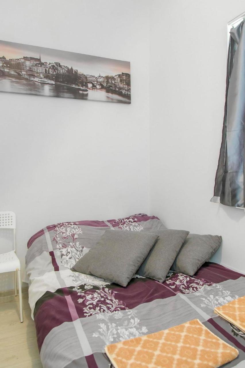 Metro Centrum Guest Rooms Варшава Экстерьер фото